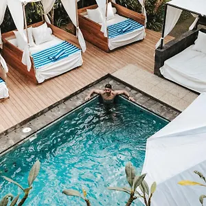 De Olas Padang Padang Bali Uluwatu