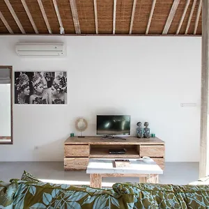Aloha Beach House Bingin Villa